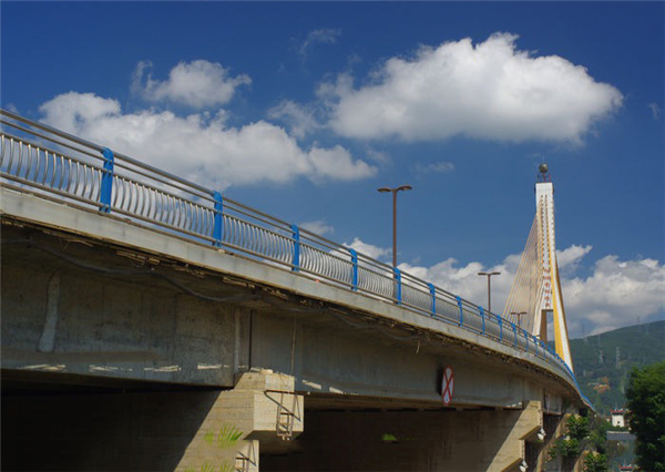 湛江304不锈钢桥梁护栏：安全、耐用与美观的完美结合